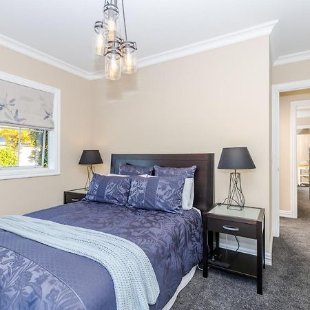 Sweet Magnolia 1 Or 2 Bedroom Suite St Kilda Cambridge With Complimentary Continental Breakfast Buitenkant foto